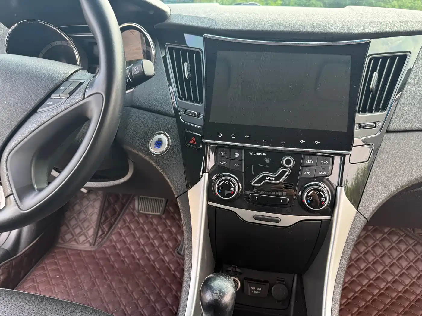 Hyundai Sonata 2014 2.4L Automatic Leading Edition China IV фото 16