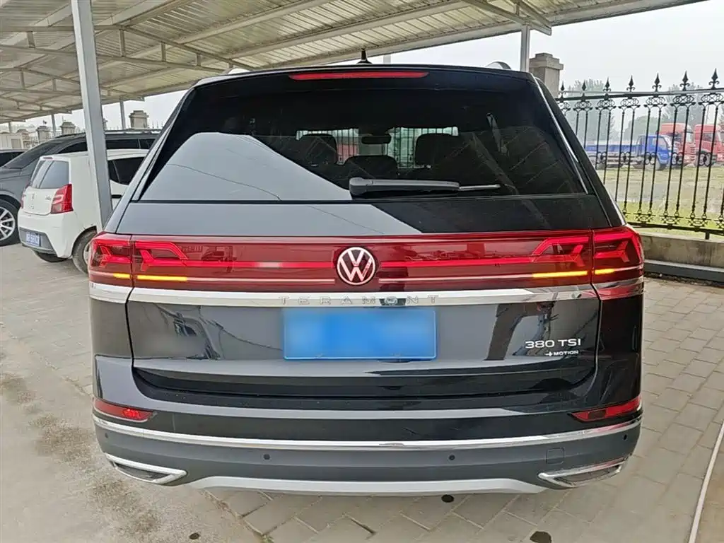 Volkswagen Teramont 2024 380TSI 4WD Dragon Glory Edition фото 6