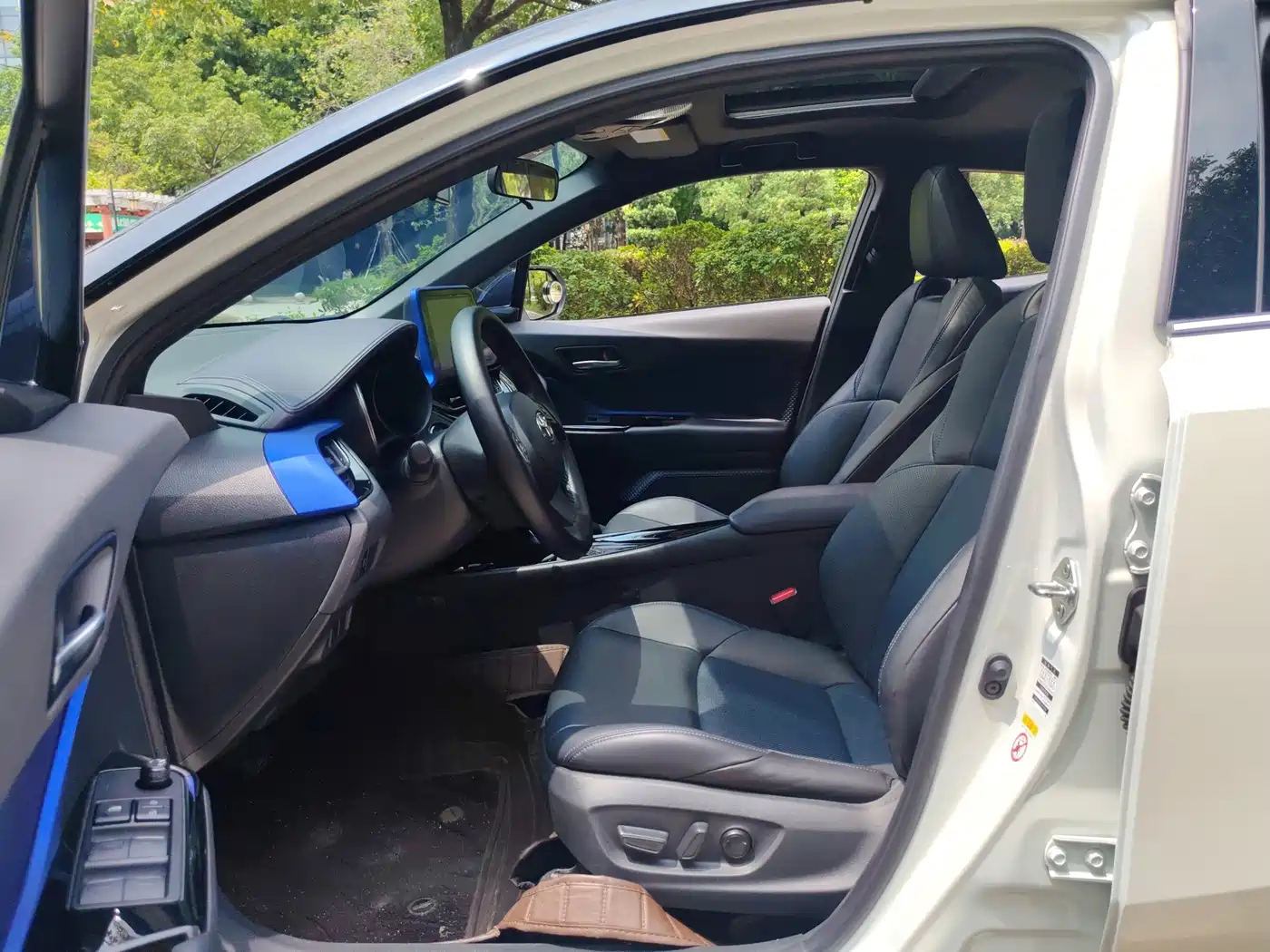 Toyota C-HR 2021 2020 Model 2.0L Leading