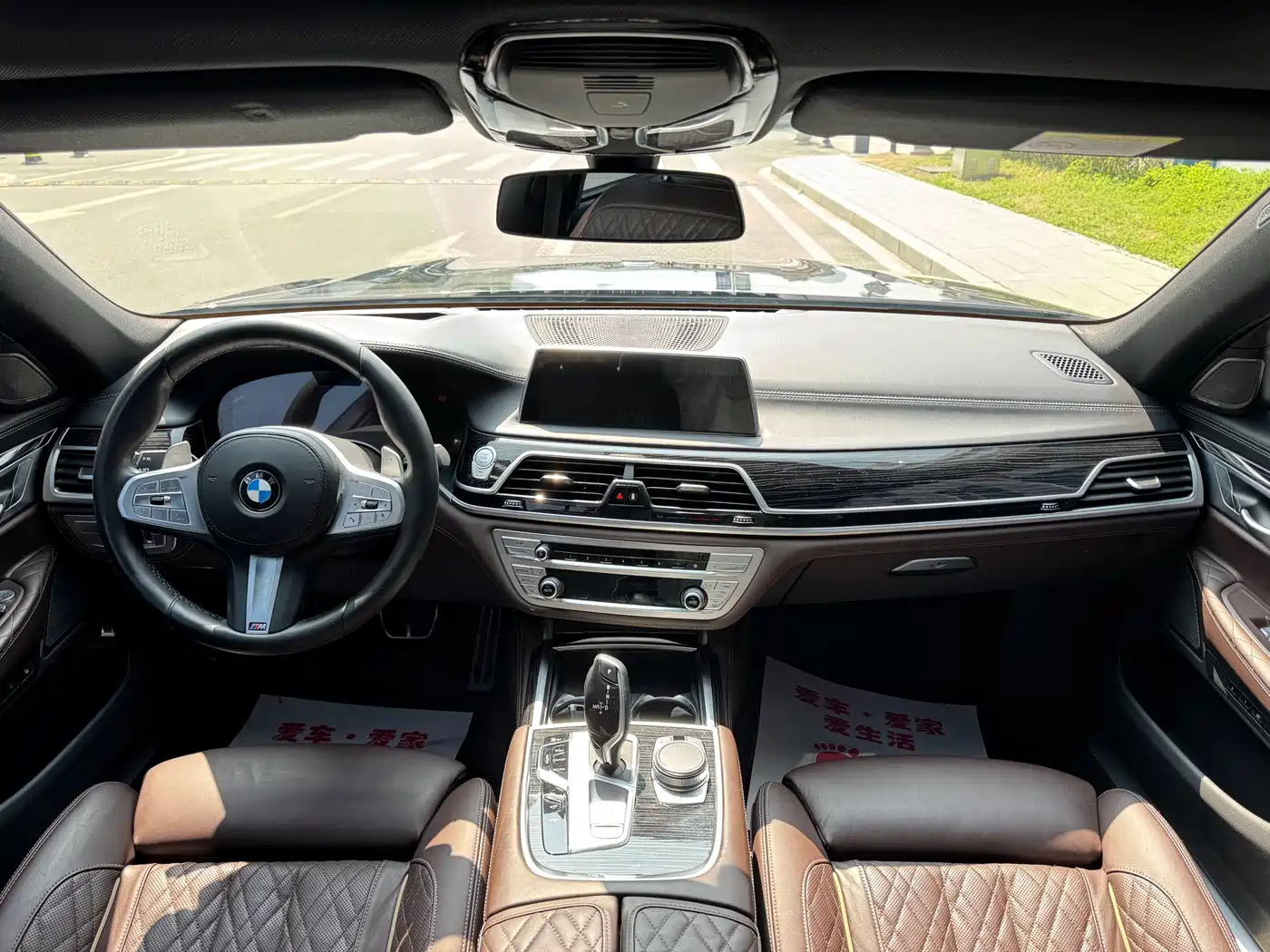 BMW 7 Series 2022 740Li Exclusive M Sport Package фото 10