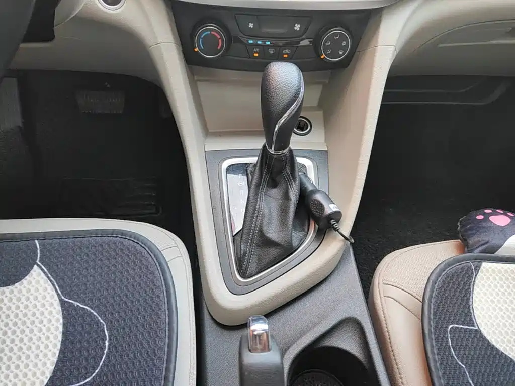 Фото 14 - Buick Excelle