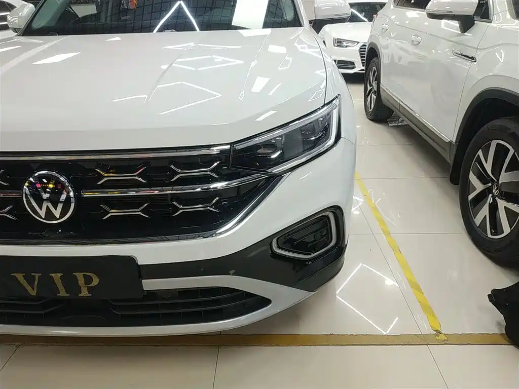 Volkswagen Tayron 2024 330TSI 2WD Luxury Plus Advanced фото 15