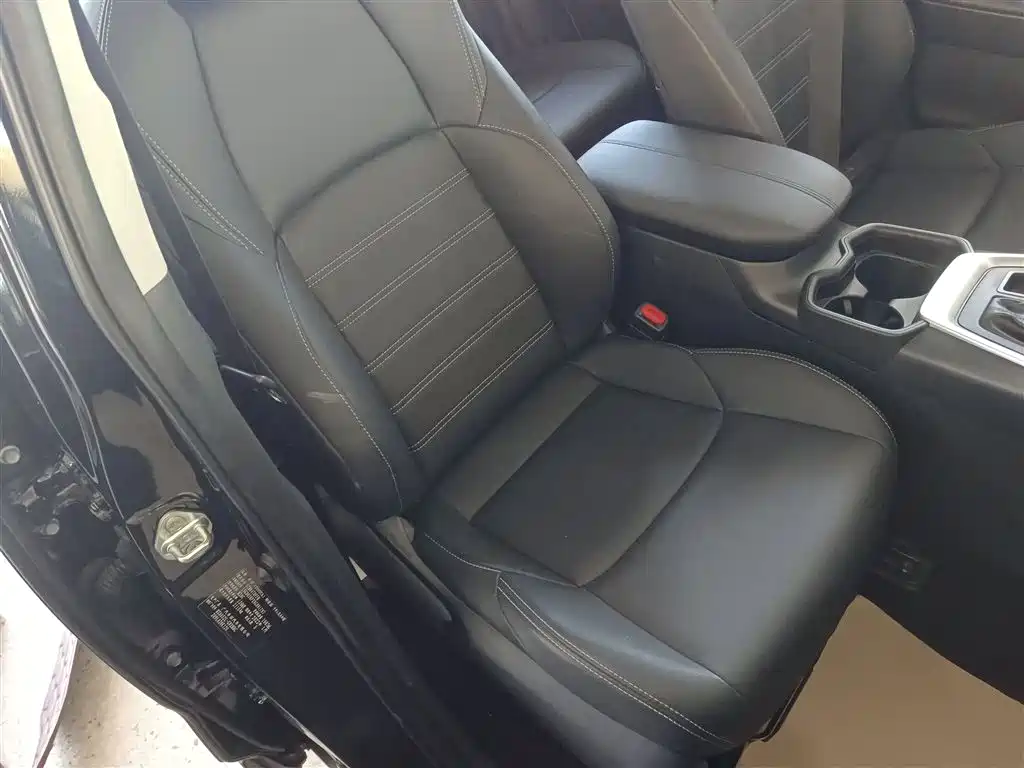 Toyota Wildlander 2022 2.0L CVT FWD Luxury Edition фото 17