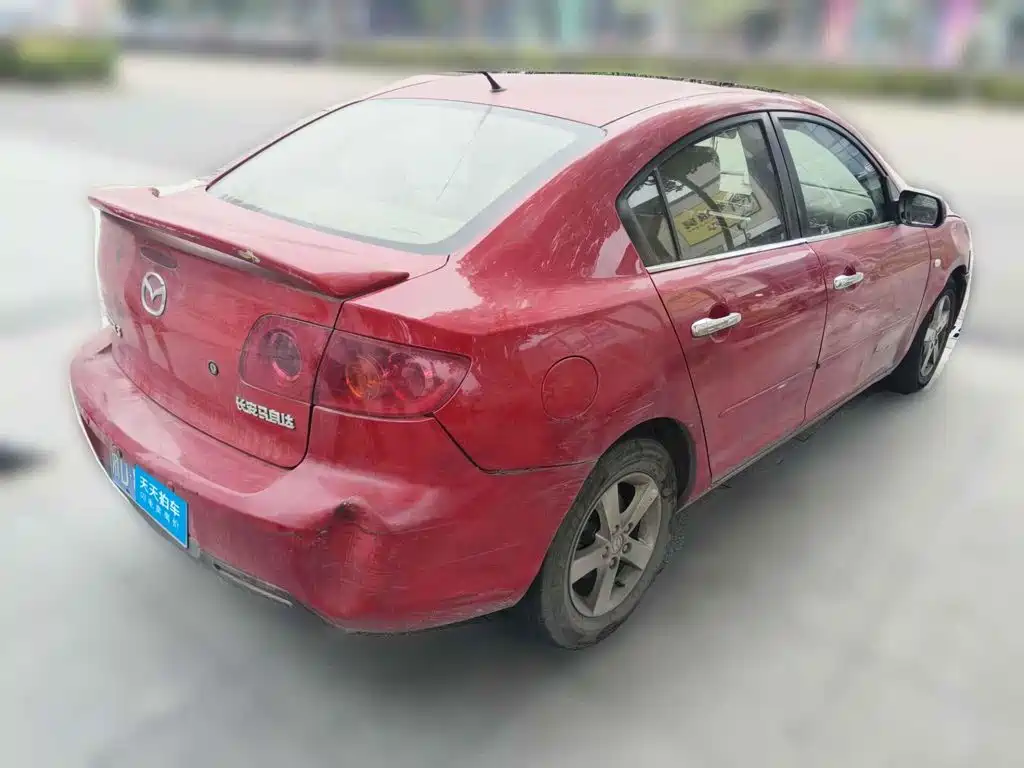 Фото 2 - Mazda 3