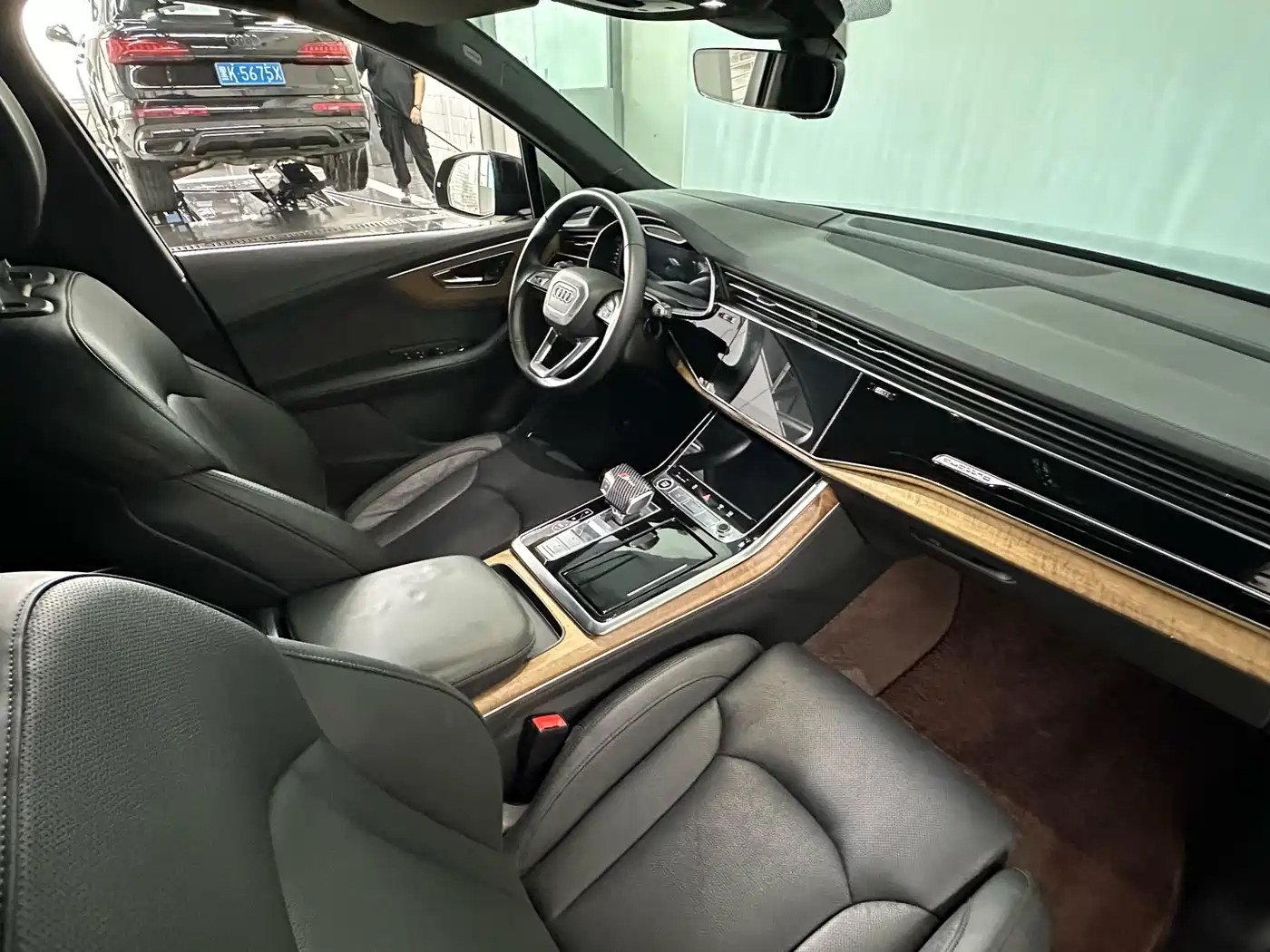 Audi Q7 2021 55 TFSI quattro S line Premium фото 8