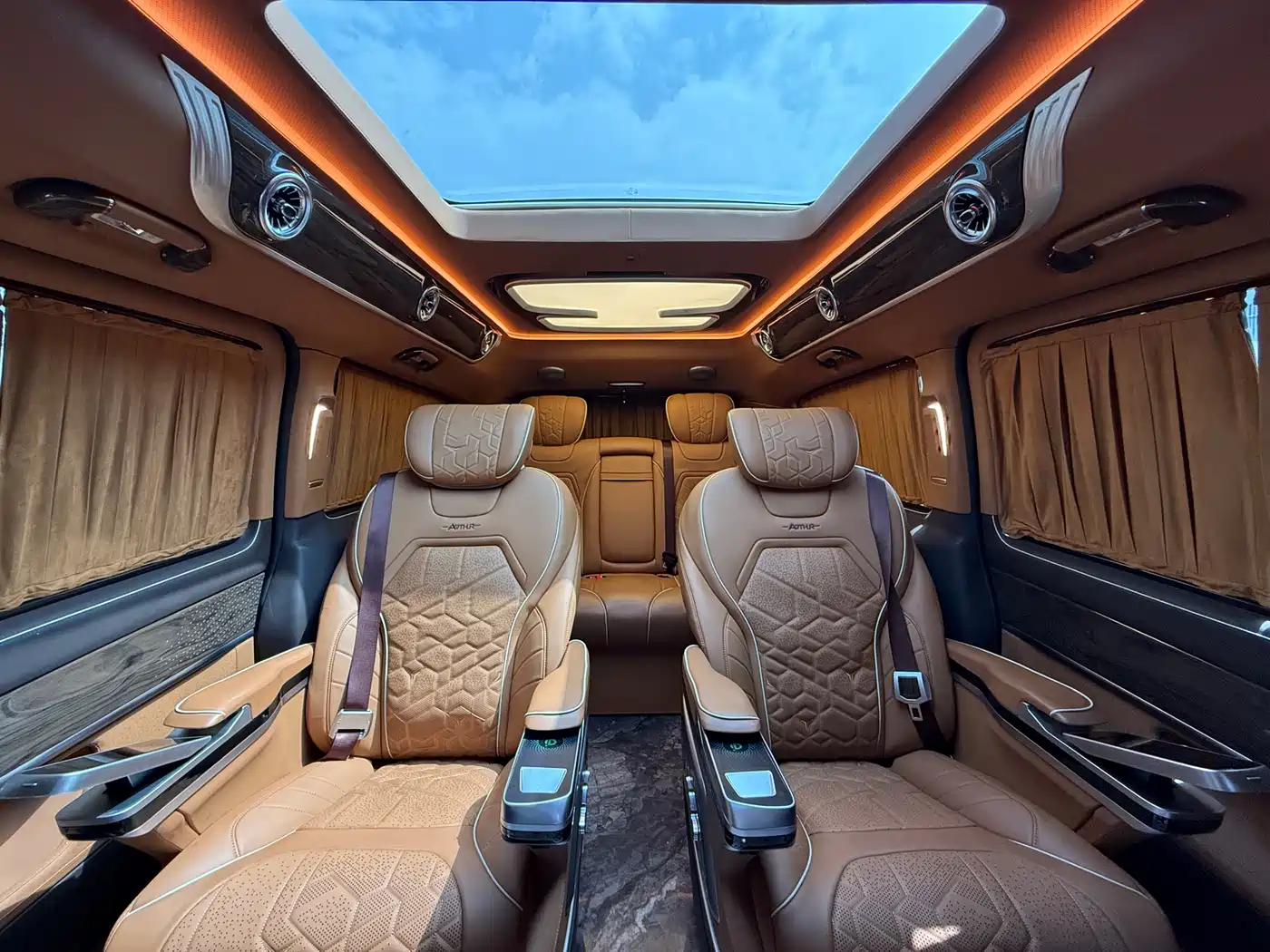 MERCEDES-BENZ V CLASS