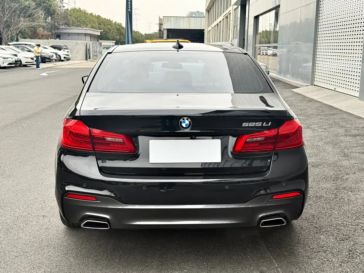 BMW 5 Series 2018 525Li M Sport Package фото 16