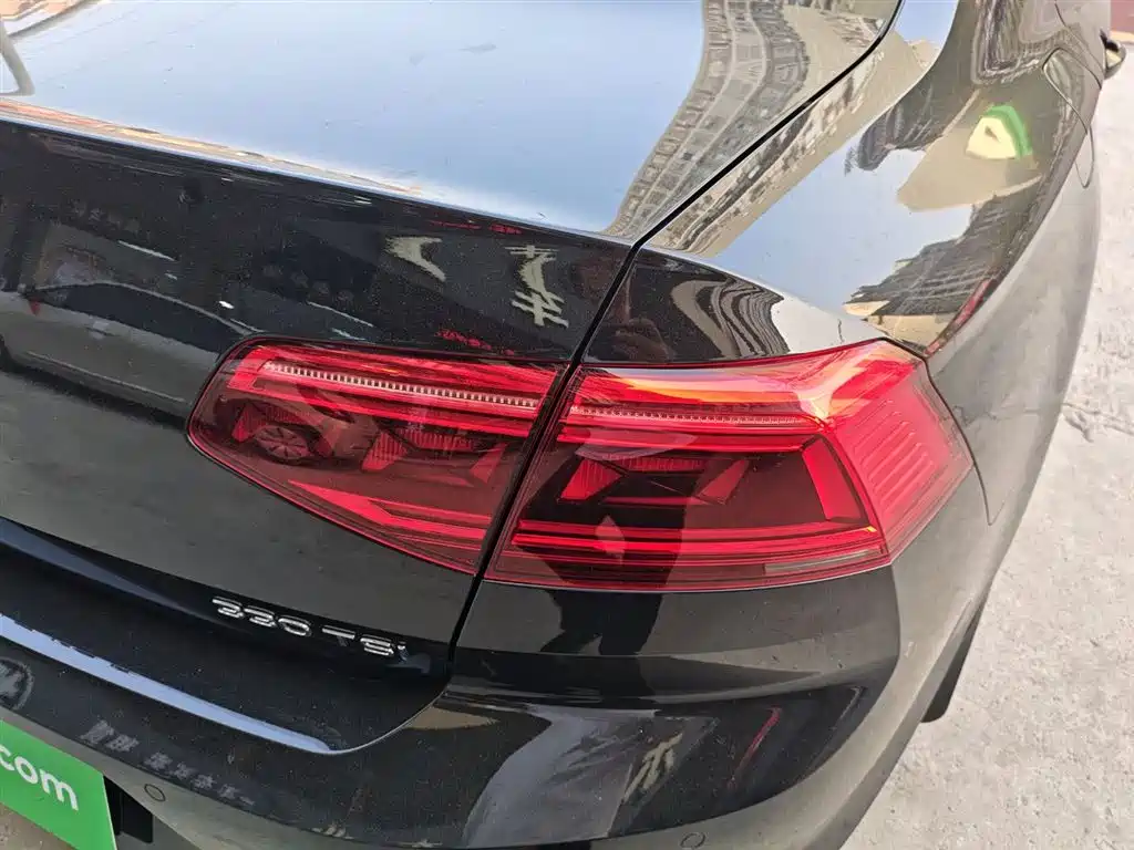 Volkswagen Magotan 2020 330TSI DSG Leading фото 8