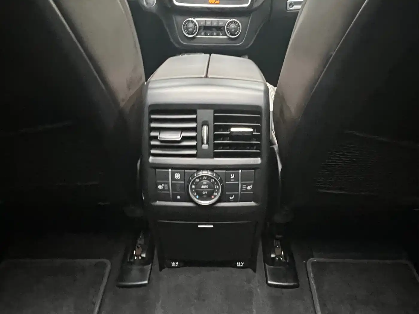 Mercedes-Benz GLS AMG 2017 AMG GLS 63 4MATIC фото 17