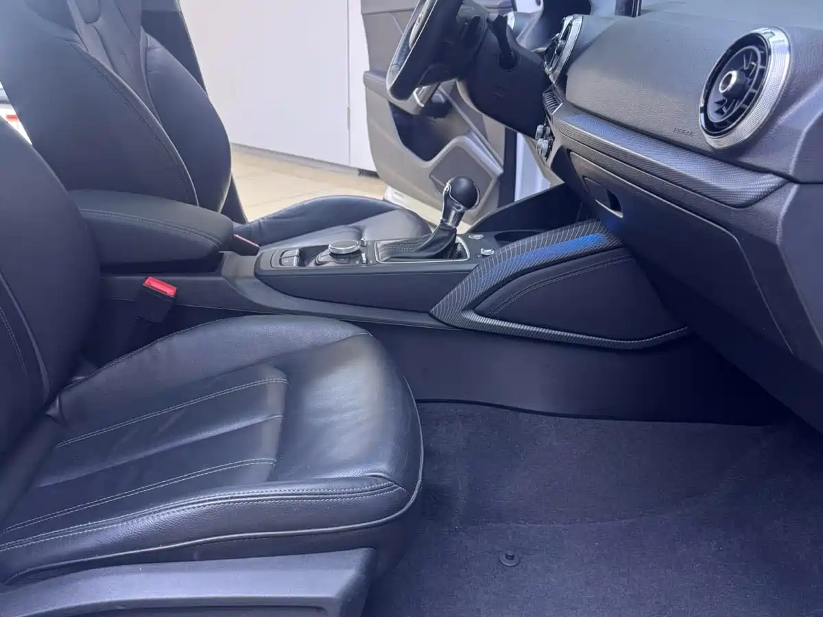 Audi Q2L 2022 35 TFSI Fashion Dynamic фото 12