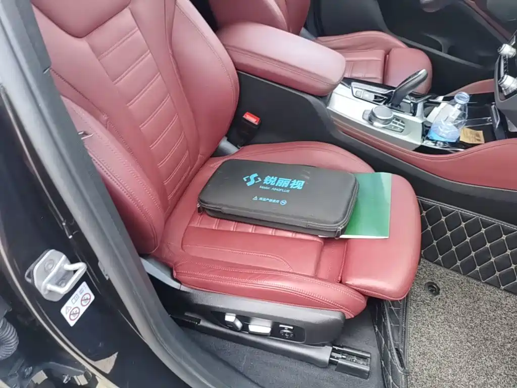 Фото 25 - BMW X4