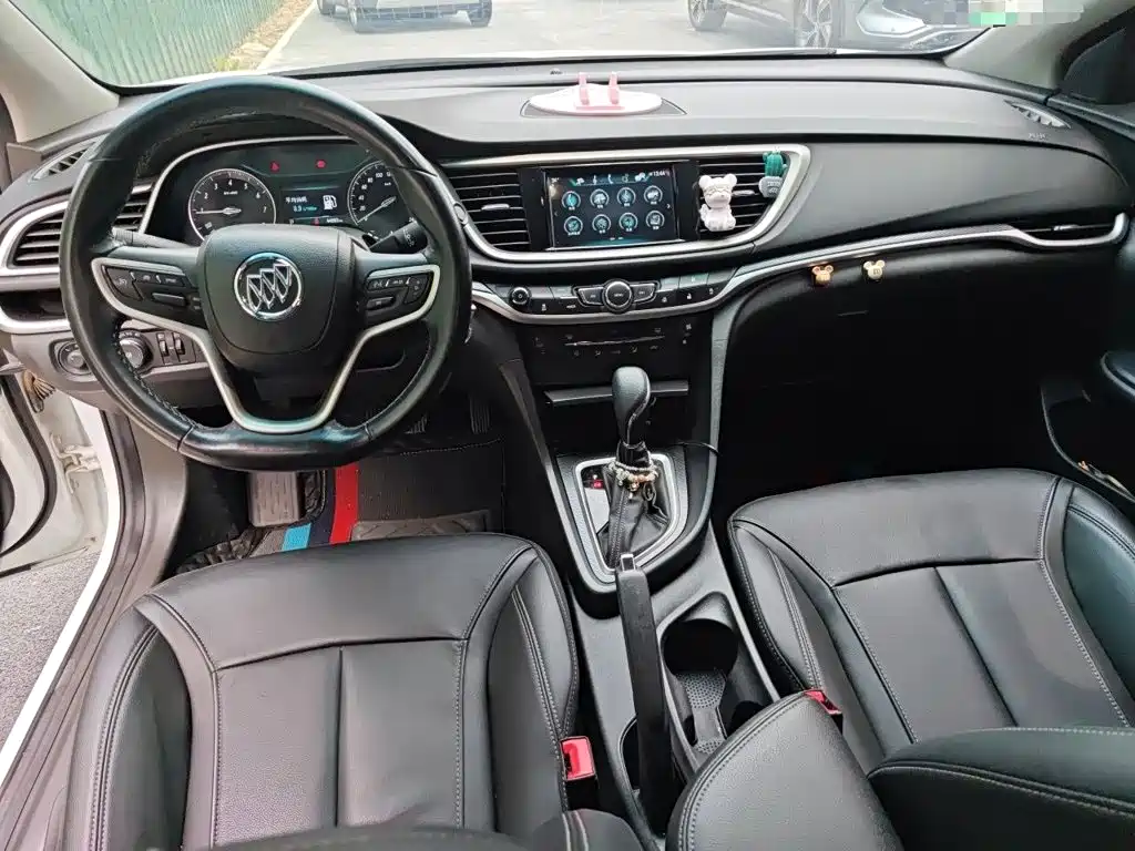 Фото 13 - Buick Excelle
