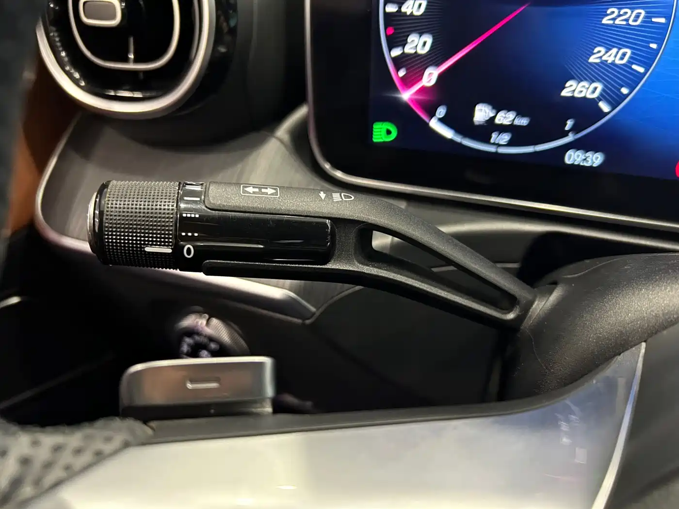Mercedes-Benz C-Class 2022 C 200 L Sport Version фото 16