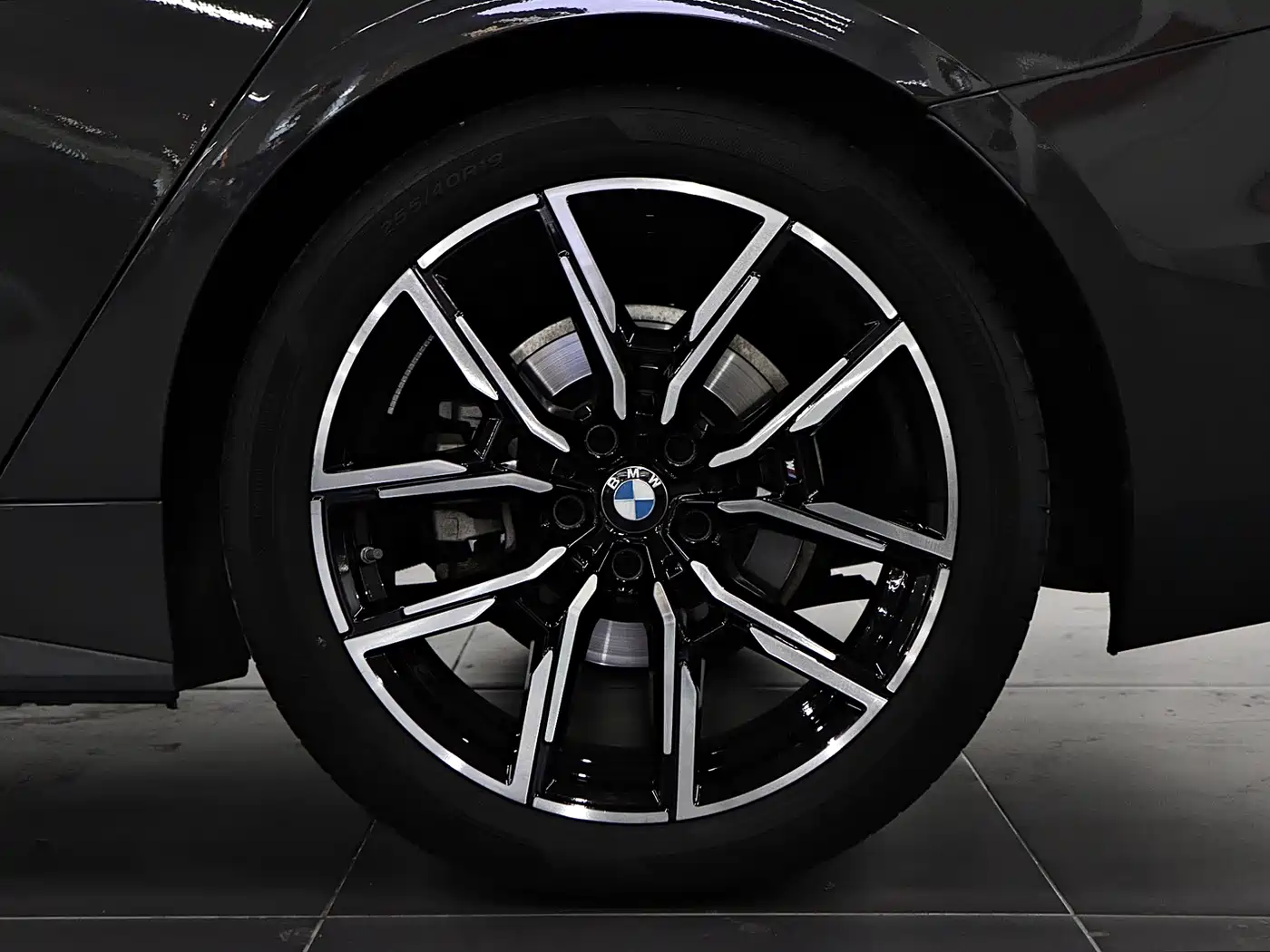 BMW 4 Series 2023 425i Gran Coupe M Sport Shadowline Package фото 8