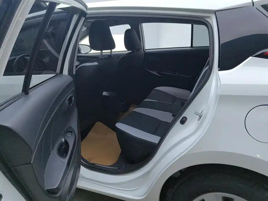 Toyota YARiS L Zhi Xuan 2021 1.5L CVT Leading Edition фото 11