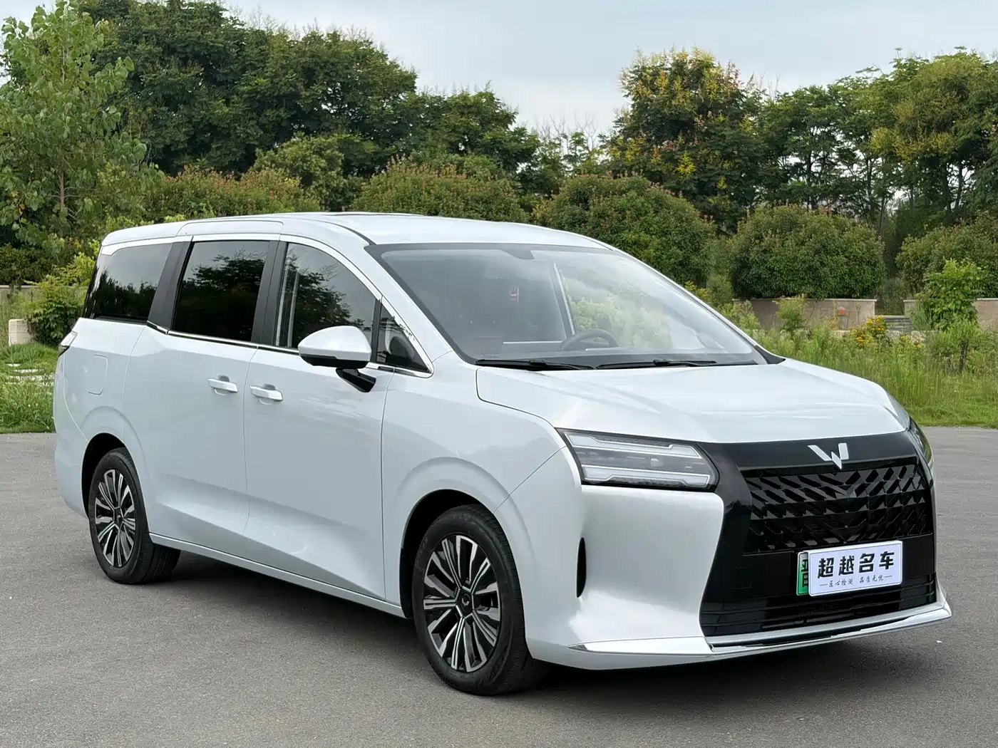 Wuling Motors Xingguang 730 New Energy 2025 2025 Model Plug-in Hybrid Base Version