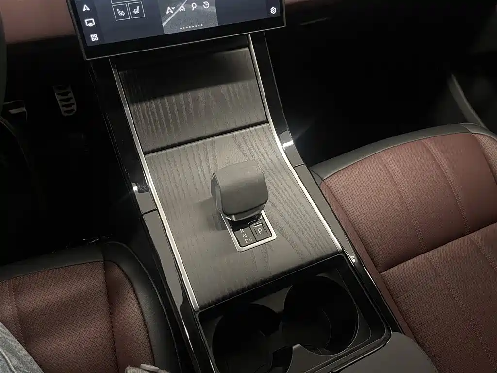 LAND ROVER RANGE ROVER AURORA