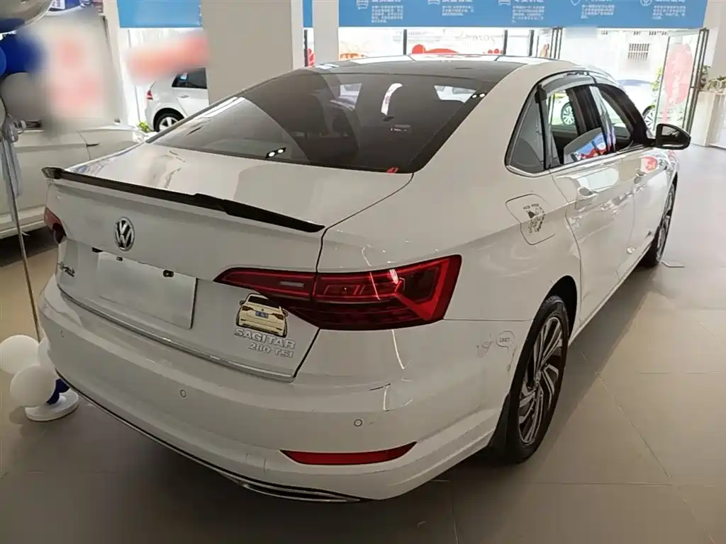 Volkswagen Sagitar 2019 280TSI DSG Luxury Edition China VI фото 7