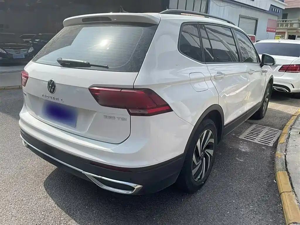 Volkswagen Tiguan L 2022 330TSI Automatic 2WD Comfort Edition фото 13