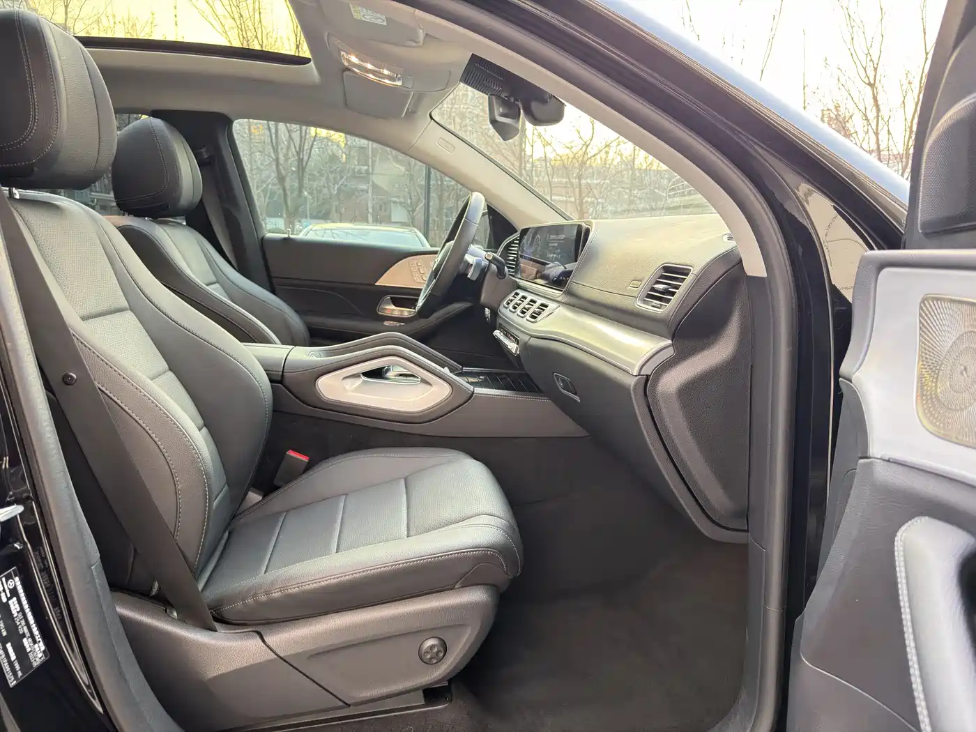 Mercedes-Benz GLE Coupe 2024 GLE 350 4MATIC Coupe SUV Luxury фото 16