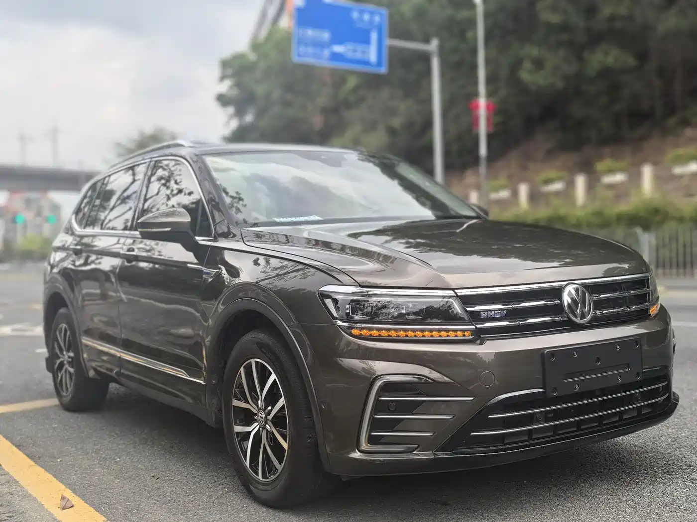 VOLKSWAGEN TIGUAN L NEW ENERGY