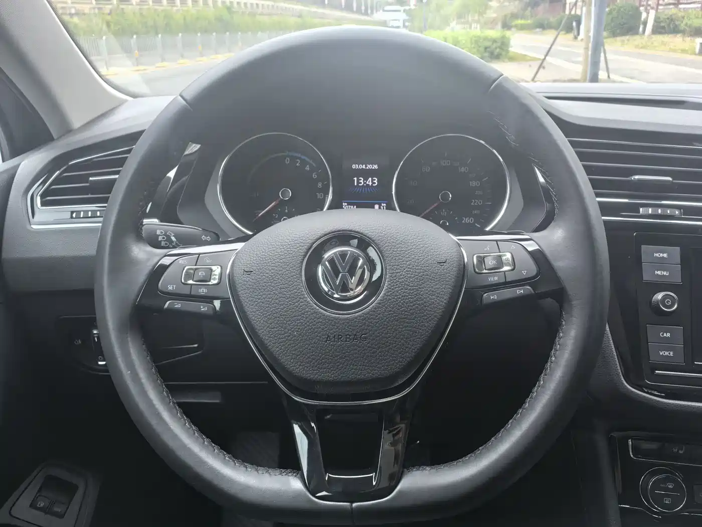 VOLKSWAGEN TIGUAN L NEW ENERGY