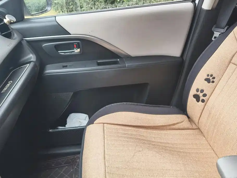 Mazda Mazda5 2014 2013 2.0L Automatic Comfort