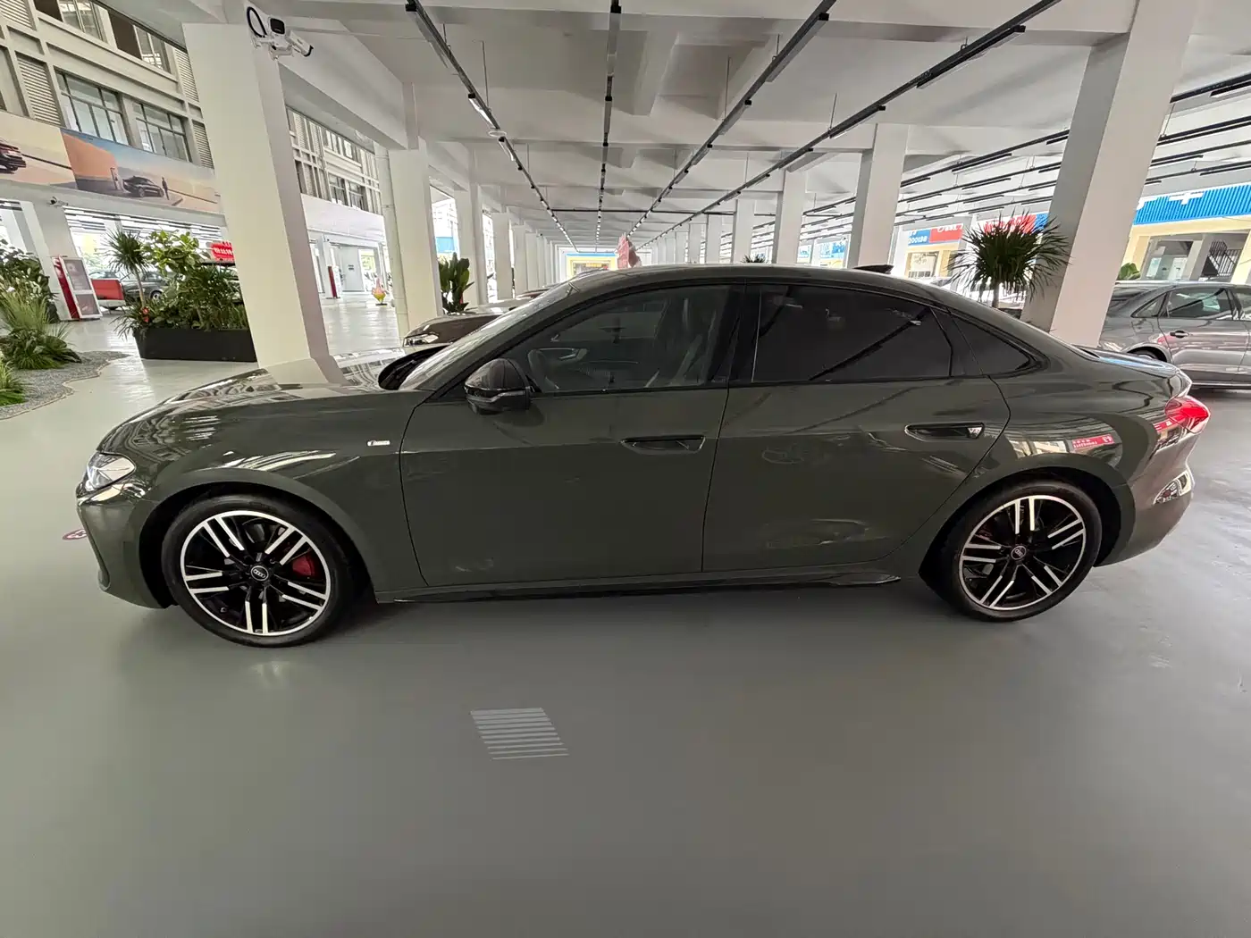 Audi A5L 2025 2.0T Sport Edition quattro фото 3