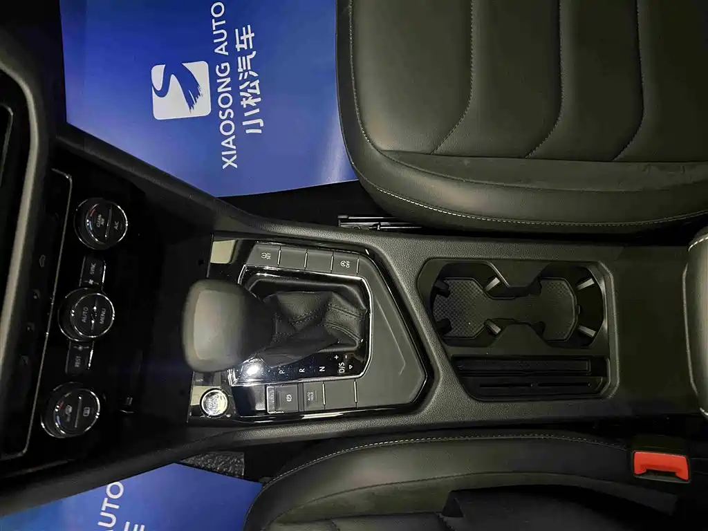 Volkswagen Tiguan L 2019 330TSI Auto 2WD Panorama Comfort Edition China V фото 11