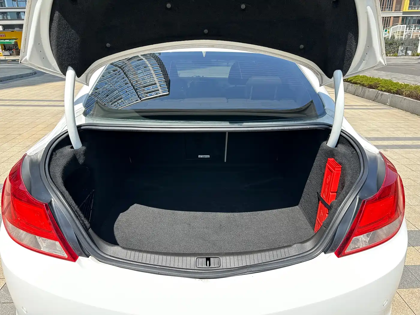 Buick Regal 2012 Model 2.0L Luxury фото 15