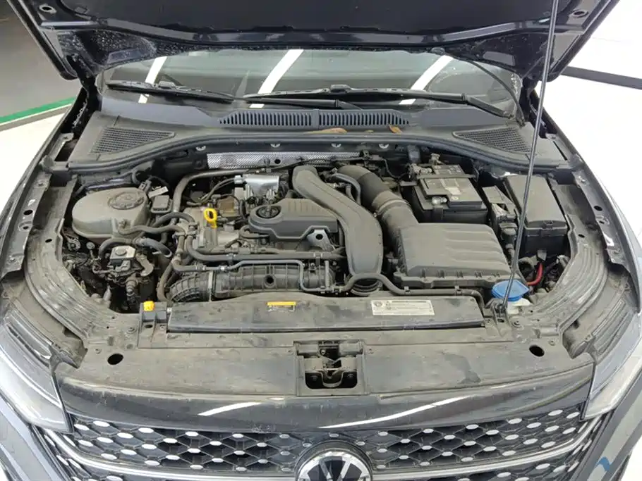 Volkswagen Lavida 2023 300TSI DSG Starlight Full Comfort Edition фото 10