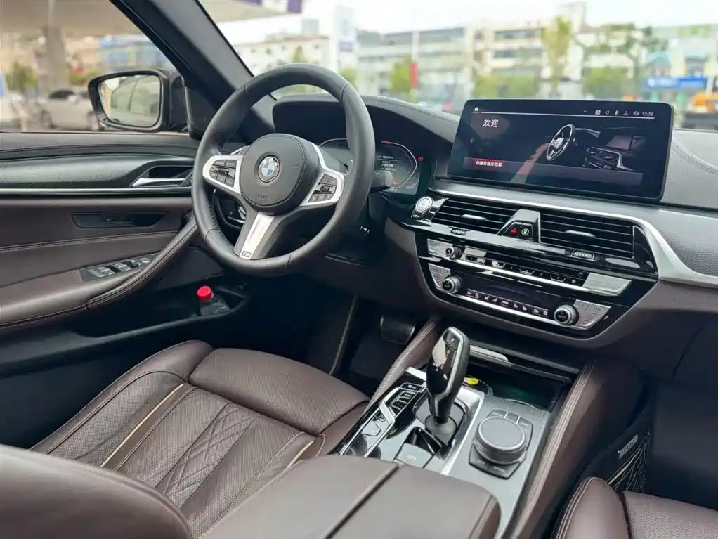 BMW 5 Series (Import) 2021 540i Style Edition M Sport Package фото 16