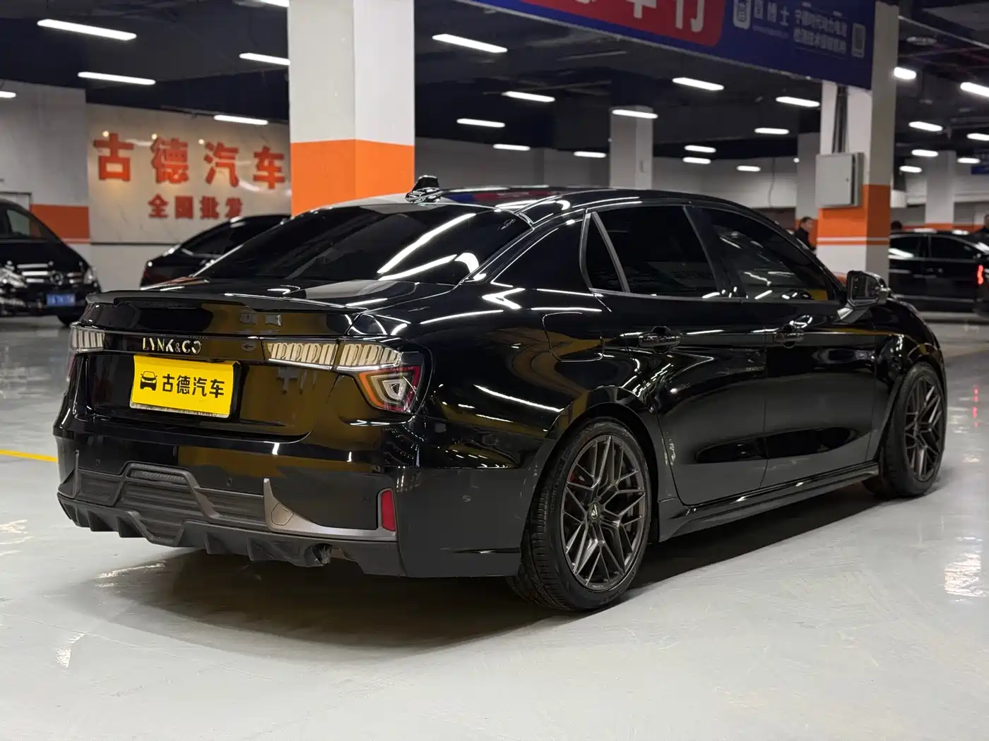 Lynk & Co 03 2021 1.5TD DCT Jin Champion Edition фото 5