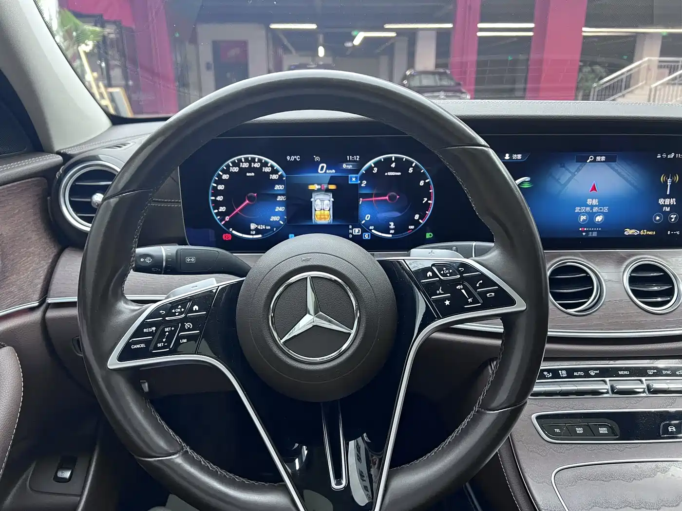 MERCEDES-BENZ E CLASS