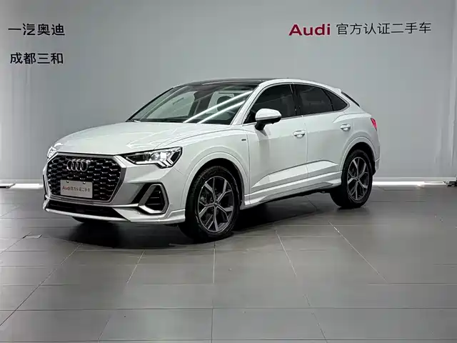 Audi Q3 Sportback 2020 40 TFSI Fashion — фото 1