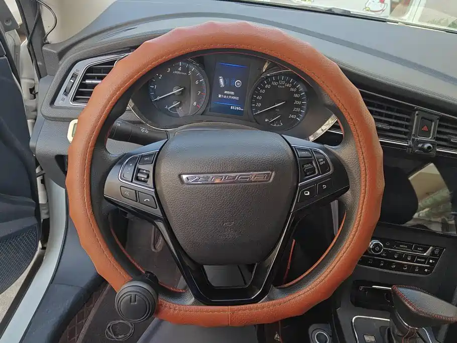 Venucia D60 2019 2019 100K Glory 1.6L XL CVT Chen Ku Edition China VI