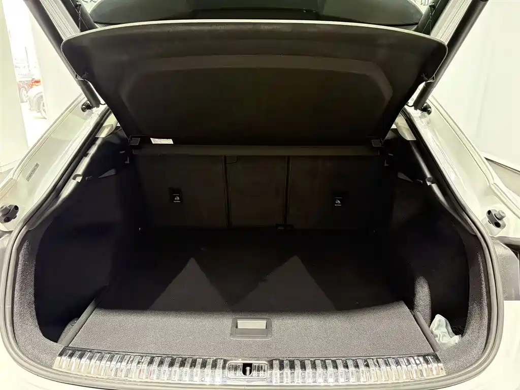 Audi Q3 Sportback, миниатюра 9