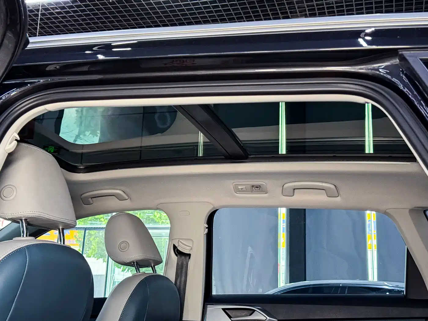 Volkswagen Tharu 2023 300TSI 2WD Bright Moon Edition фото 11