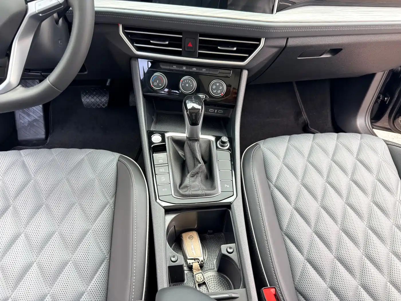 Volkswagen Sagitar, миниатюра 13