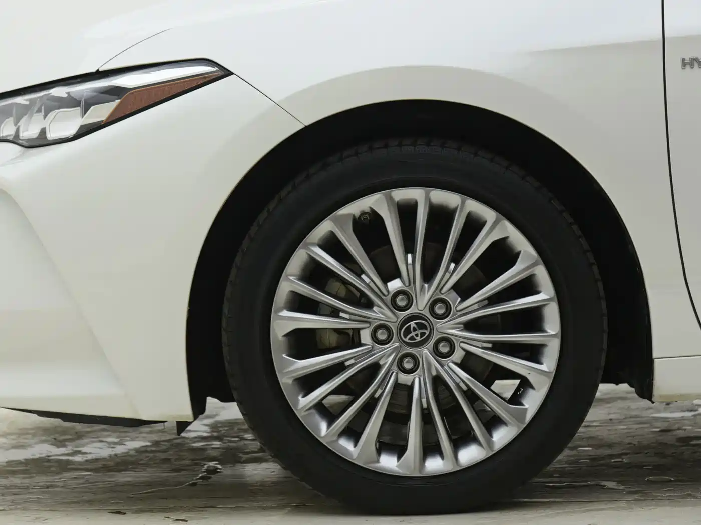 Toyota Avalon 2020 2019 Hybrid 2.5L XLE Premium Edition China VI