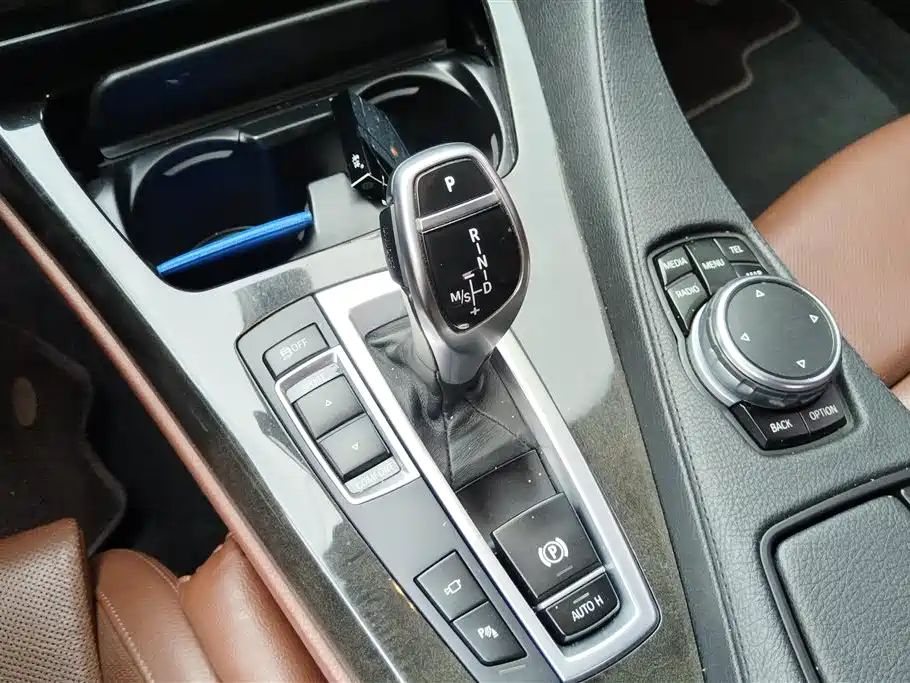 BMW 6 Series 2016 640i Gran Coupe фото 16