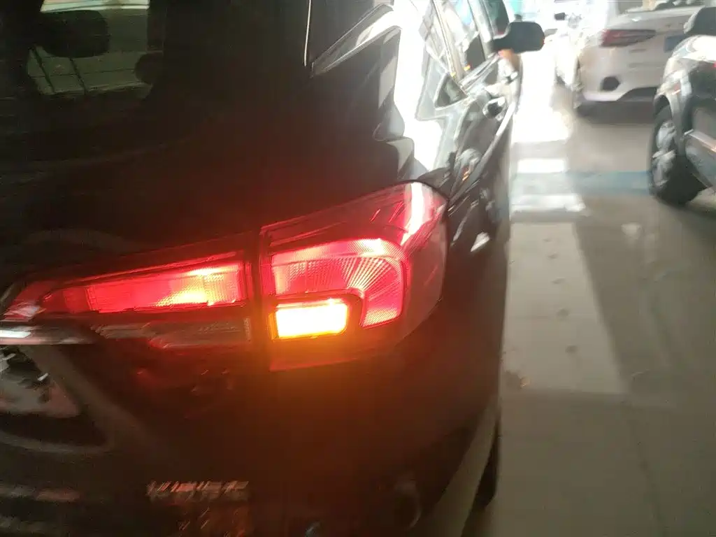 Haval M6 2019 1.5T Manual 2WD Elite Type China VI фото 8