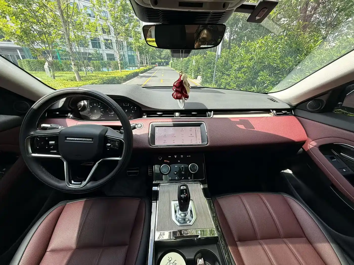 Land Rover Range Rover Evoque 2022 Facelift Range Rover Evoque L 249PS R-Dynamic Luxury фото 8