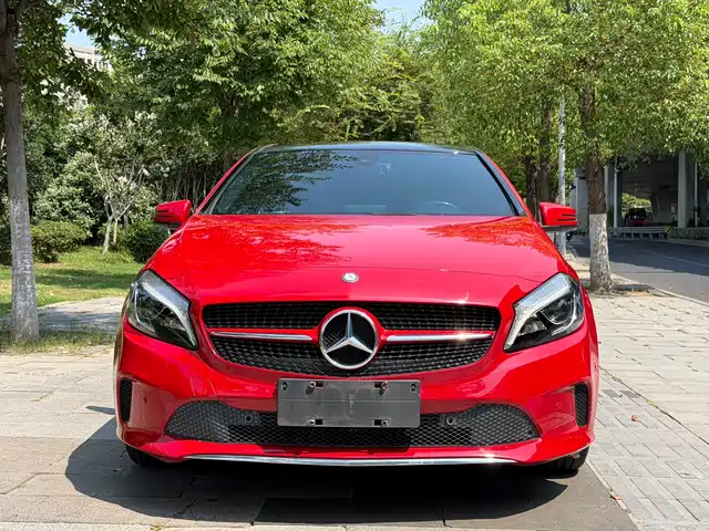 Mercedes-Benz A-Class (Import) 2016 A 200 Dynamic — фото 2