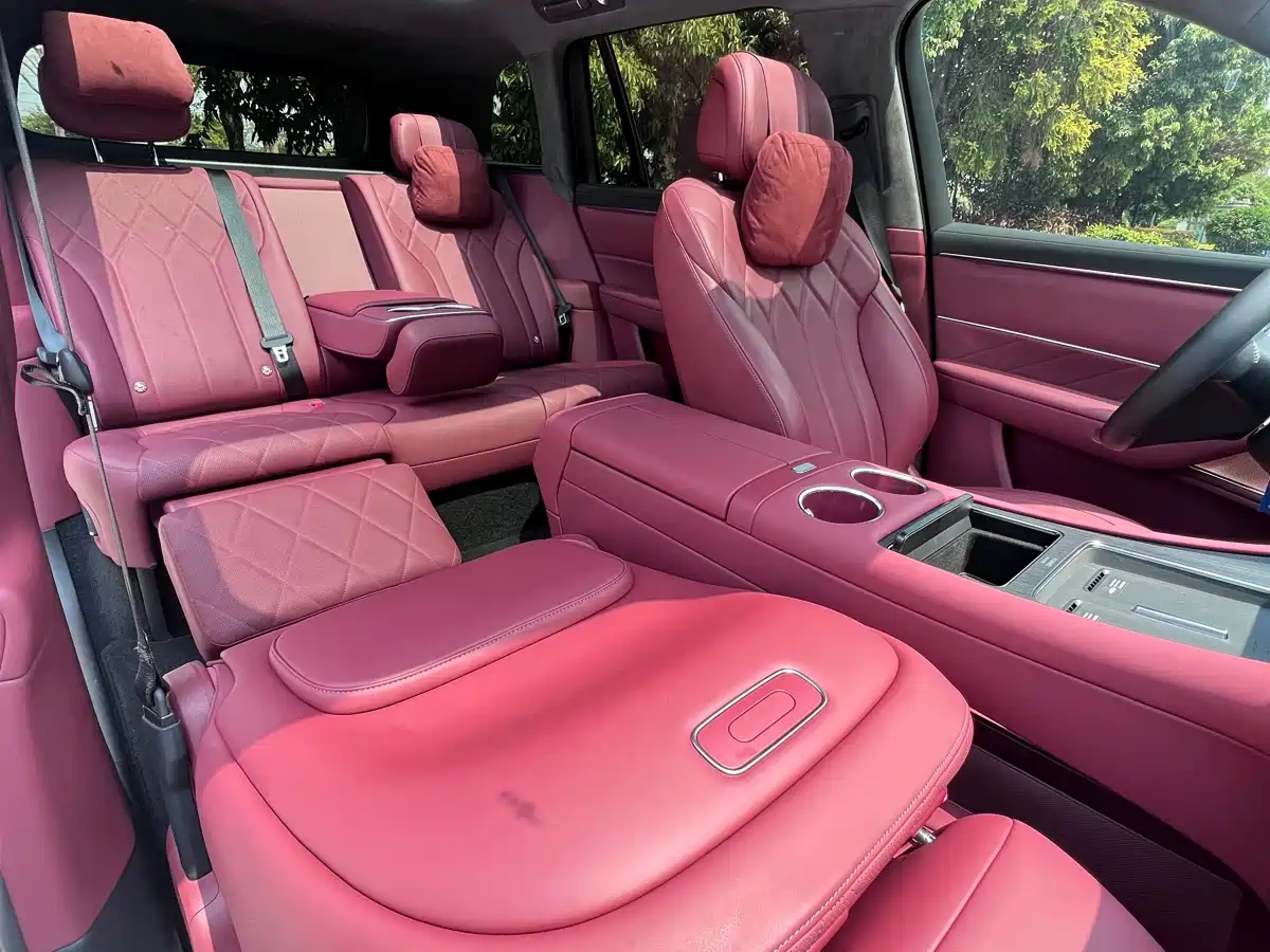 AITO Wenjie AITO M8 2025 Range Extender Max+ Edition 53.4kWh 5-seater фото 22