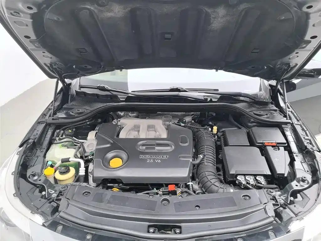 Renault Latitude 2011 2.5L Automatic Flagship Navigation Edition фото 19
