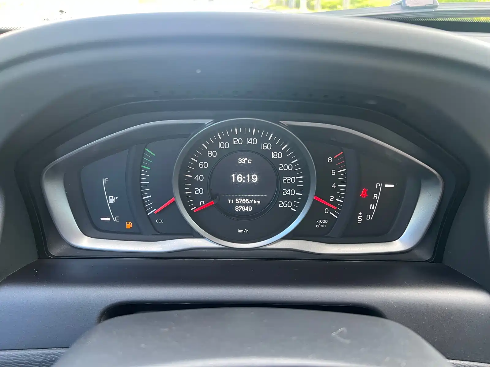 Фото 16 - Volvo XC60