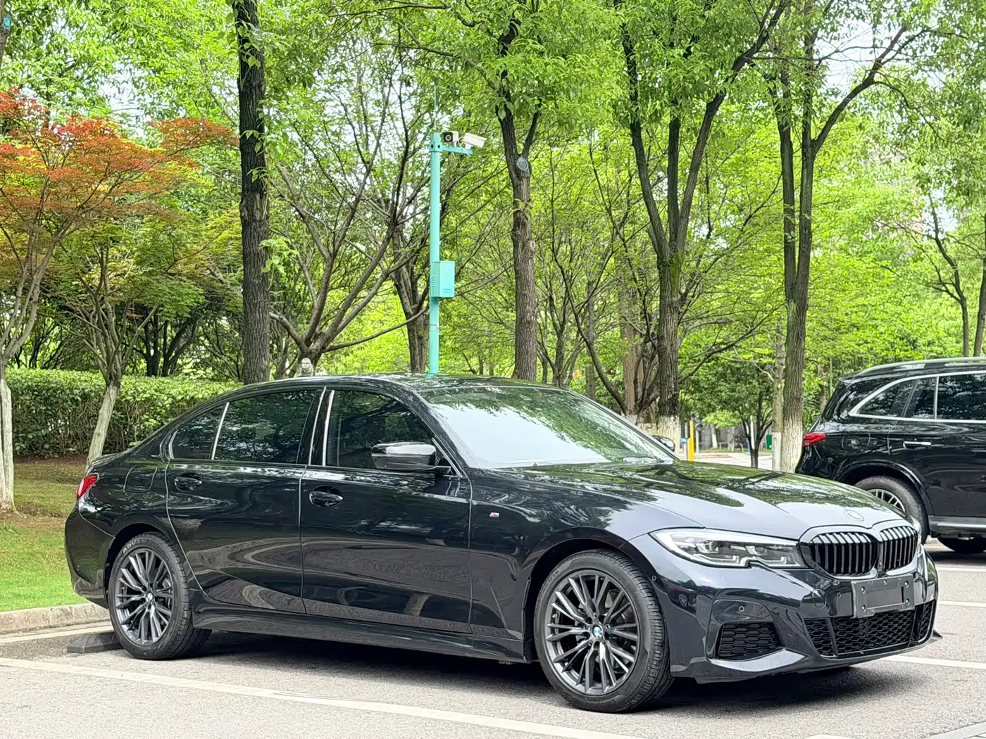 BMW 3-SERIES