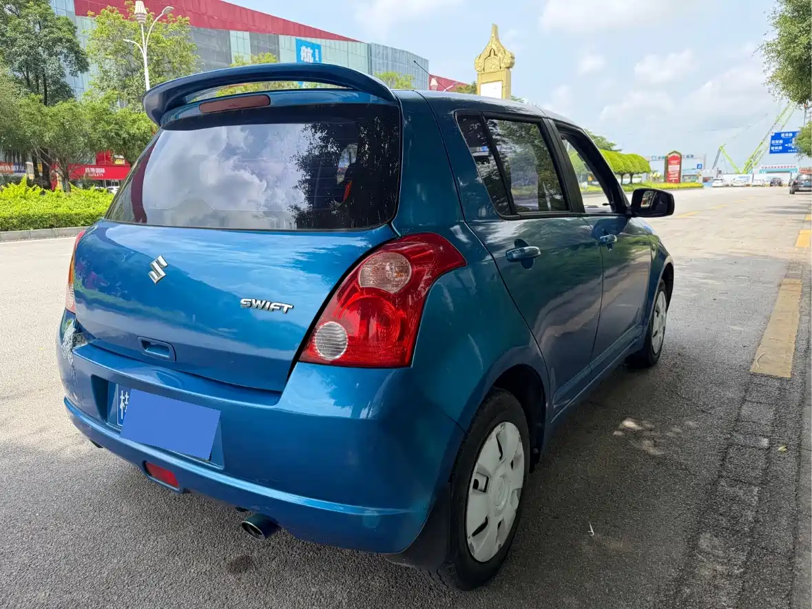 Suzuki Swift 2011 2011 1.3L Manual Fashion