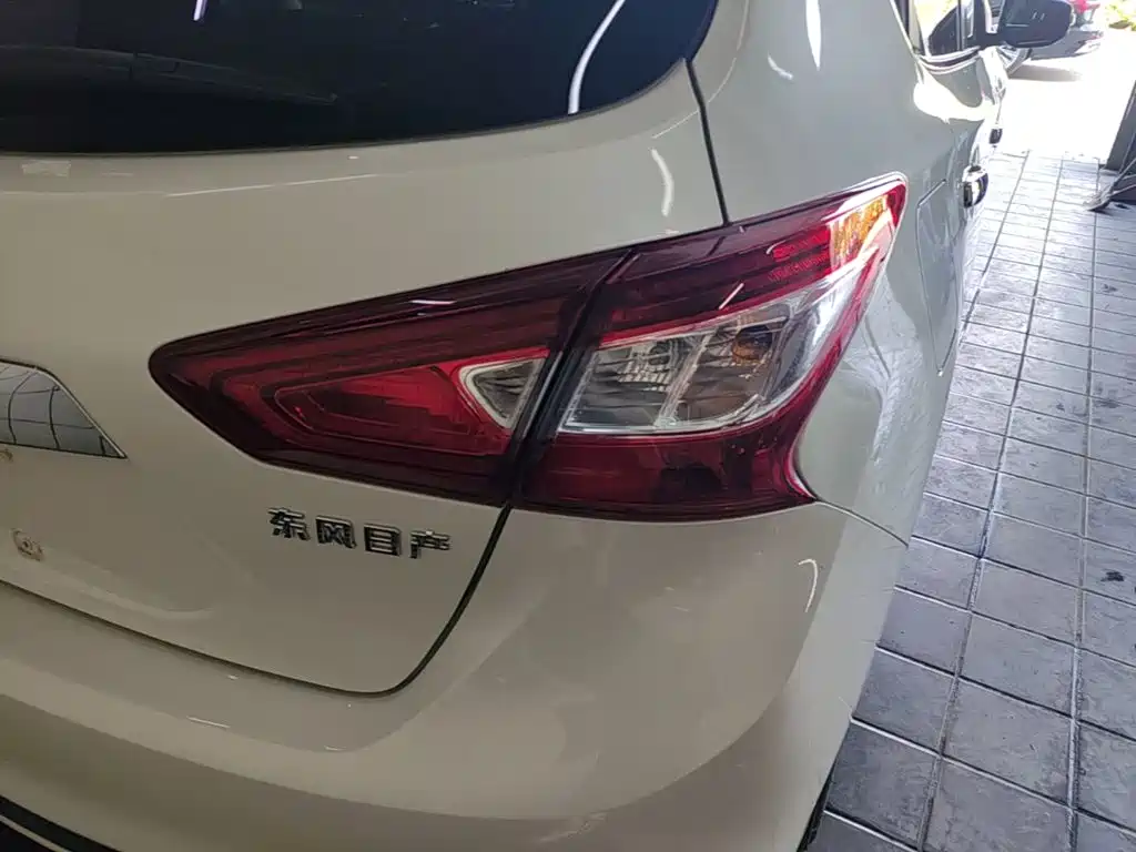 Nissan Tiida 2024 2024 1.6L CVT Smart Drive Edition
